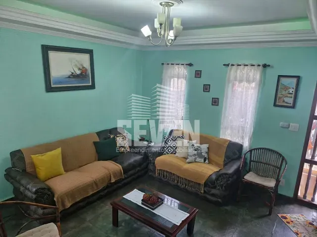 Casa com 484m² 3 quartos e 3 banheiros, à venda, no bairro Vila Camargo em Bauru