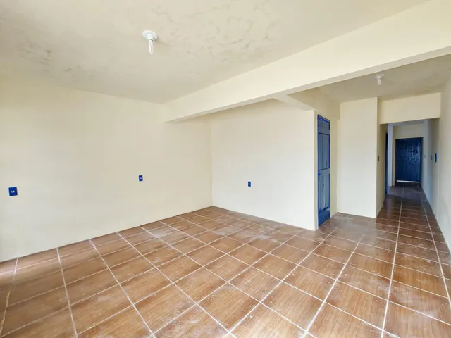 Casa com 150m² 2 quartos e 1 banheiro, à venda, no bairro Areal em Pelotas