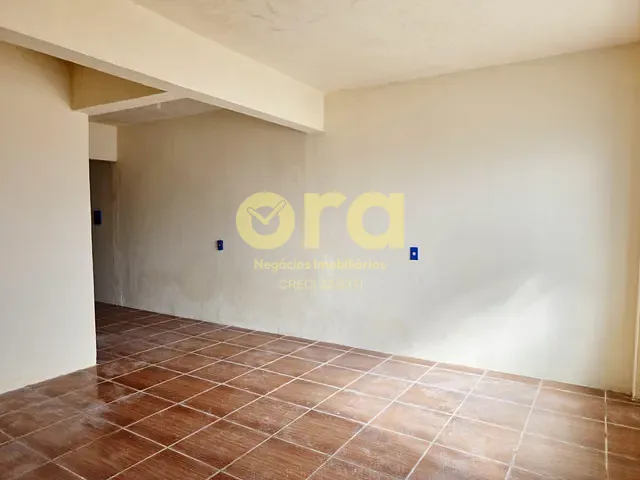 Casa com 150m² 2 quartos e 1 banheiro, à venda, no bairro Areal em Pelotas