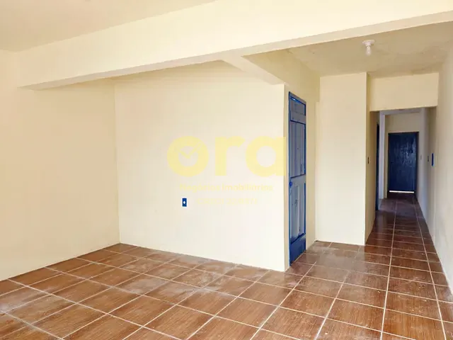 Casa com 150m² 2 quartos e 1 banheiro, à venda, no bairro Areal em Pelotas