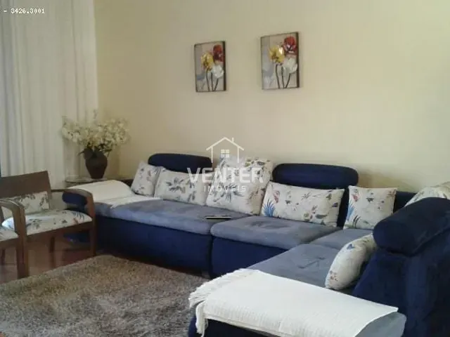 Casa com 300m² 4 quartos e 2 banheiros, à venda, no bairro Jardim das Nações em Taubaté