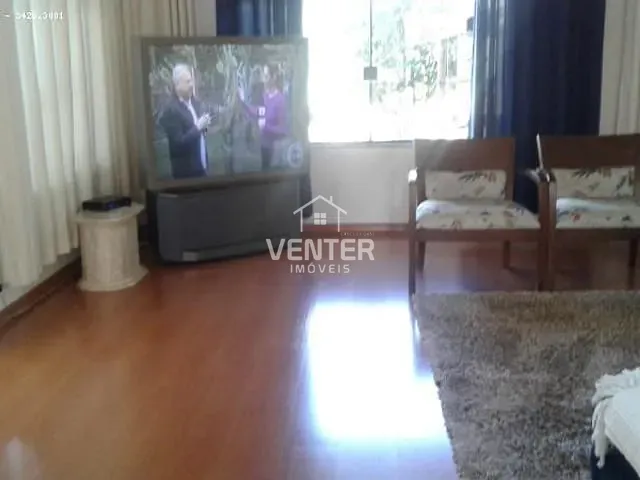 Casa com 300m² 4 quartos e 2 banheiros, à venda, no bairro Jardim das Nações em Taubaté