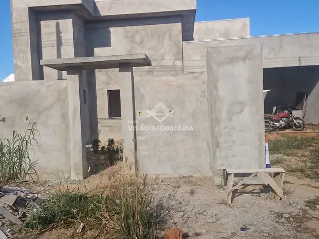 Casa 3 quartos e 3 banheiros, à venda, no bairro Residencial Paris em Sinop