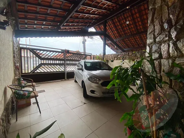 Casa com 158m² 3 quartos e 2 banheiros, à venda, no bairro Caiçara em Praia Grande