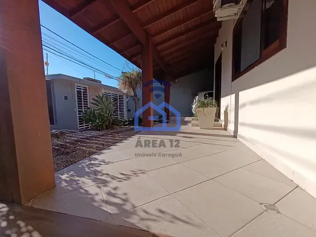 Casa com 360m² 3 quartos e 3 banheiros, à venda, no bairro Indaiá em Caraguatatuba