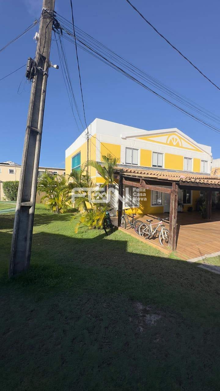 Casa à venda com 3 quartos, 152m² - Foto 1