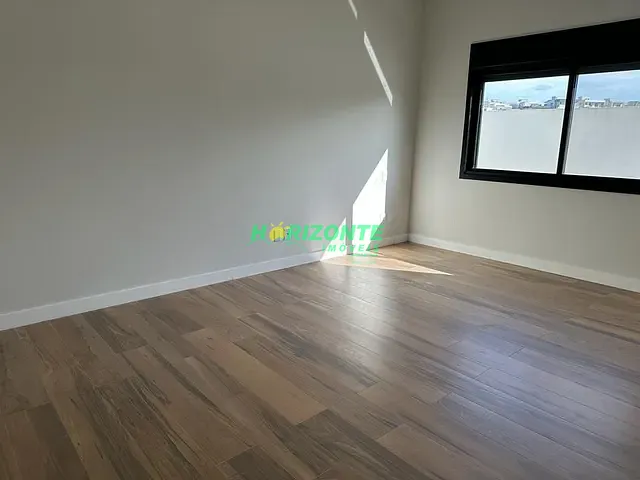 Casa com 608m², à venda, no bairro Urbanova em São José dos Campos