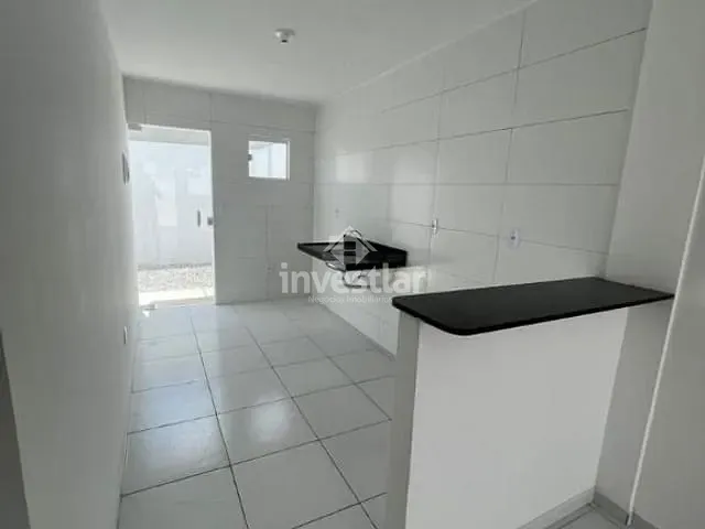 Casa 2 quartos e 1 banheiro, à venda, no bairro Três Irmãs em Campina Grande