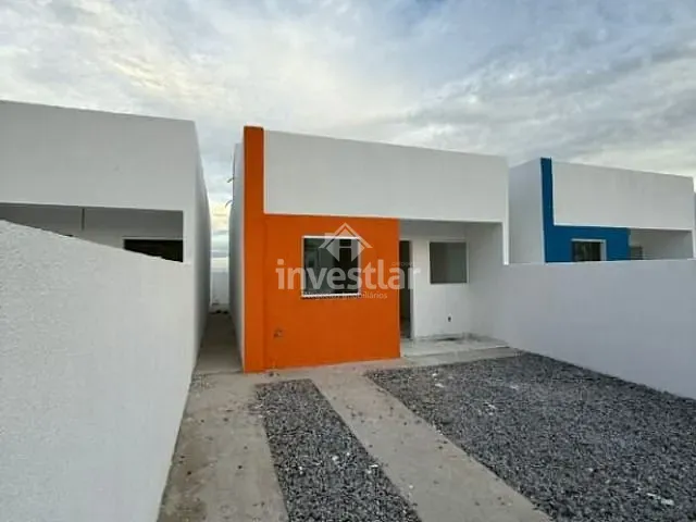 Casa 2 quartos e 1 banheiro, à venda, no bairro Três Irmãs em Campina Grande