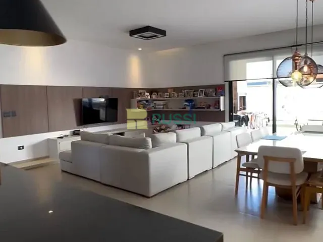Casa com 450m² 3 quartos e 2 banheiros, à venda, no bairro Urbanova em São José dos Campos