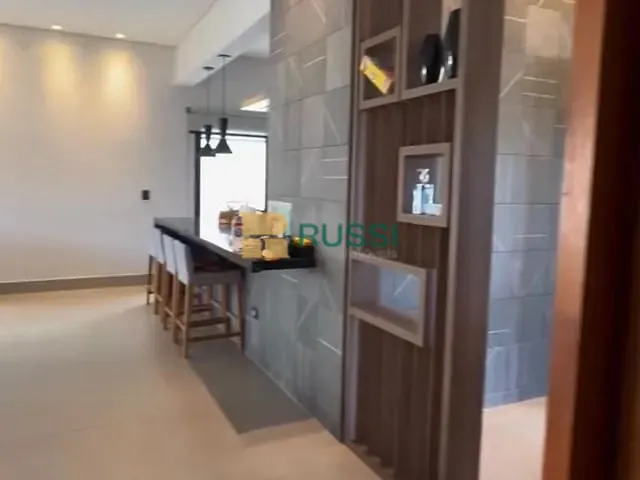 Casa com 450m² 3 quartos e 2 banheiros, à venda, no bairro Urbanova em São José dos Campos