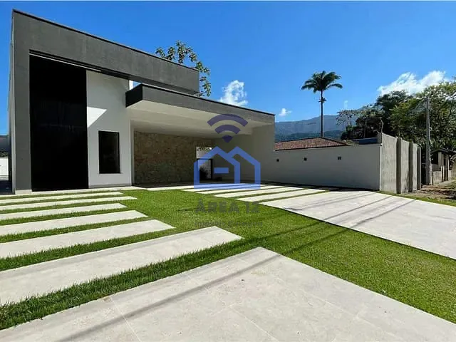 Casa com 384m² 3 quartos e 1 banheiro, à venda, no bairro Mar Verde II em Caraguatatuba
