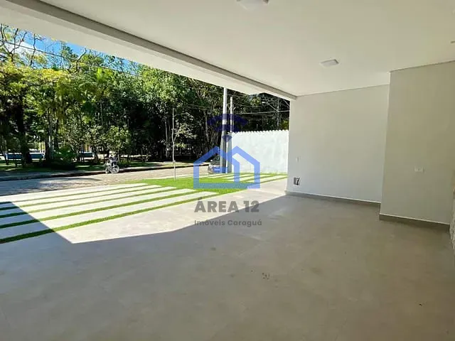 Casa com 384m² 3 quartos e 1 banheiro, à venda, no bairro Mar Verde II em Caraguatatuba