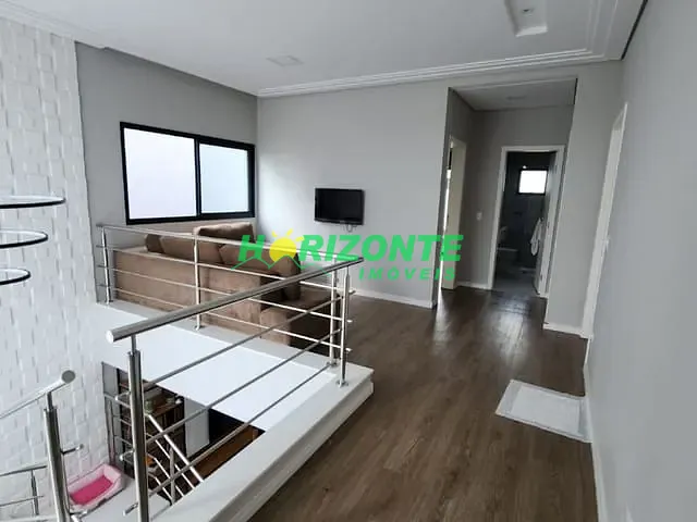 Casa com 250m² 4 quartos e 4 banheiros, à venda, no bairro Recanto dos Eucaliptos em São José dos Campos