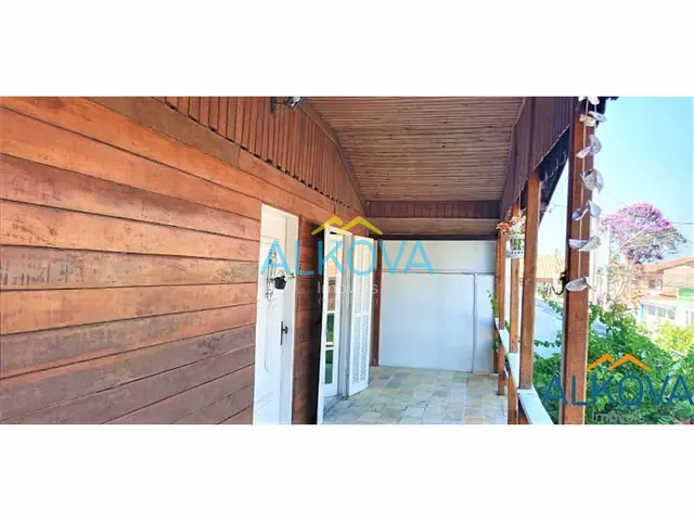 Casa com 250m² 3 quartos e 1 banheiro, à venda, no bairro Bosque dos Eucaliptos em São José dos Campos