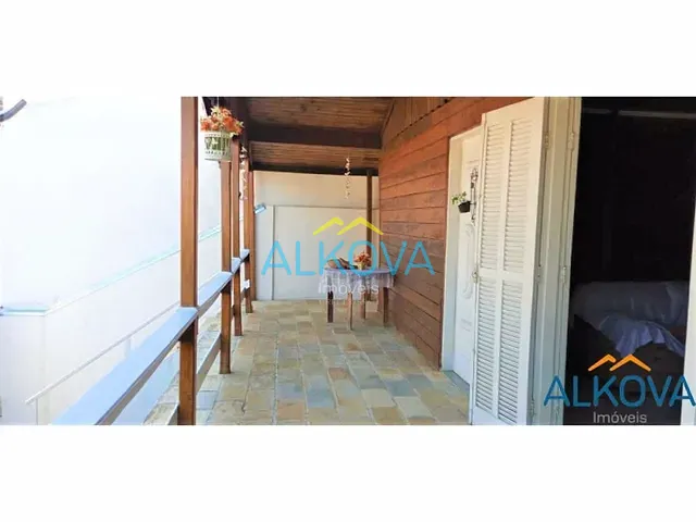 Casa com 250m² 3 quartos e 1 banheiro, à venda, no bairro Bosque dos Eucaliptos em São José dos Campos