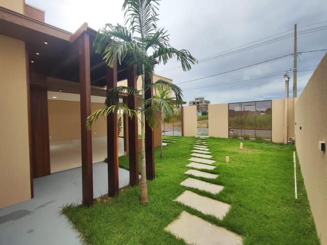 Casa com 408m² 3 quartos e 1 banheiro, à venda, no bairro Jardim Curitiba em Sinop