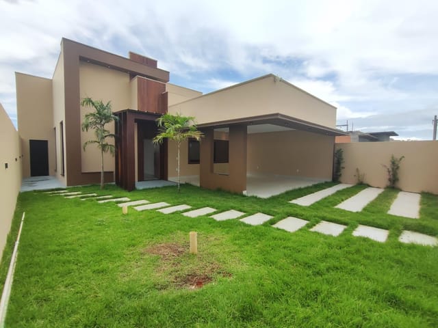 Casa com 408m² 3 quartos e 1 banheiro, à venda, no bairro Jardim Curitiba em Sinop