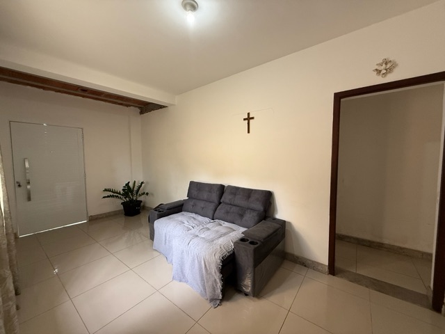 Casa com 360m² 3 quartos e 2 banheiros, à venda, no bairro Jardim Alvorada em Belo Horizonte