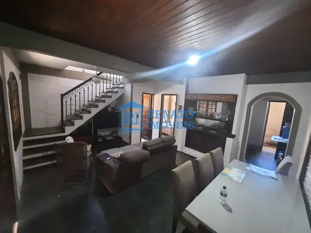 Casa 4 quartos e 2 banheiros, para alugar, no bairro Barra de Maricá em Maricá