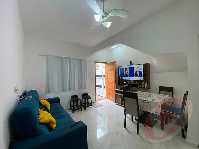 Casa 2 quartos e 1 banheiro, à venda, no bairro Real em Praia Grande