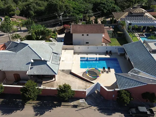 Casa com 1005m² 4 quartos e 7 banheiros, à venda, no bairro Esplanada do Carmo em Jarinu
