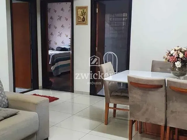 Casa com 484m² 2 quartos e 4 banheiros, à venda, no bairro Vila Jardim Celina em Bauru