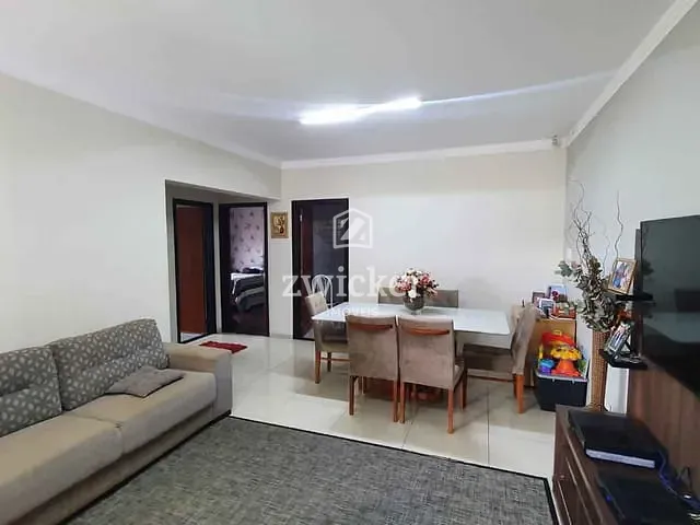 Casa com 484m² 2 quartos e 4 banheiros, à venda, no bairro Vila Jardim Celina em Bauru