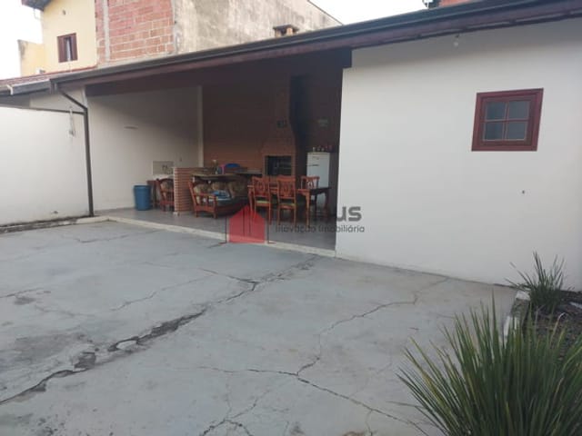 Casa com 250m², à venda, no bairro Vila Suiça em Pindamonhangaba
