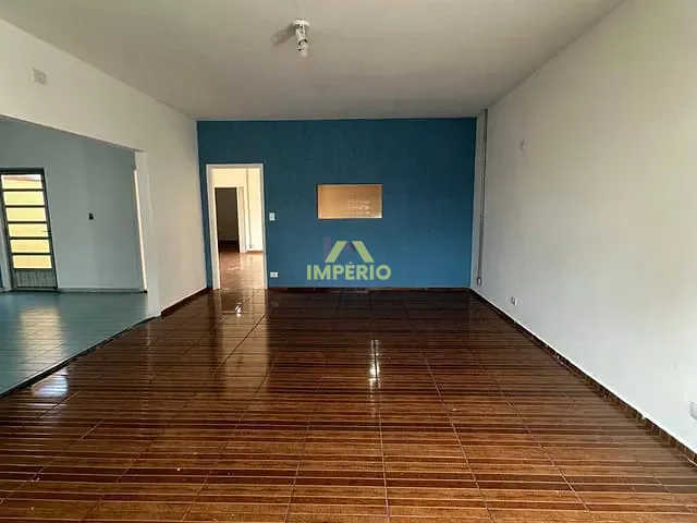 Casa com 289m² 4 quartos e 3 banheiros, à venda, no bairro Centro em Salto