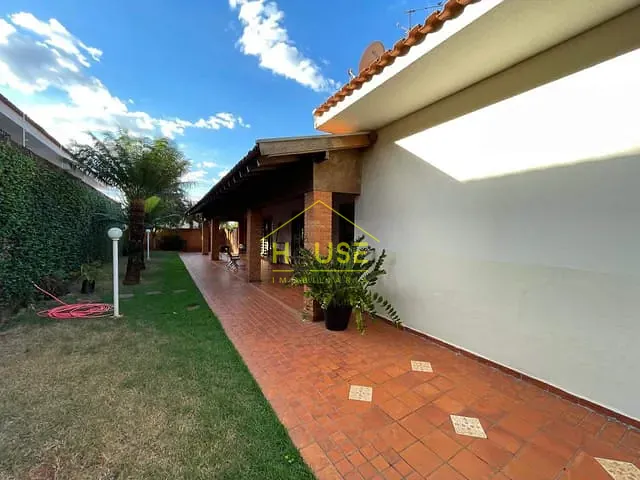 Casa com 800m² 3 quartos e 5 banheiros, à venda, no bairro Santa Eliza em Votuporanga