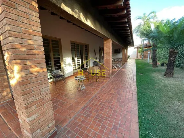 Casa com 800m² 3 quartos e 5 banheiros, à venda, no bairro Santa Eliza em Votuporanga