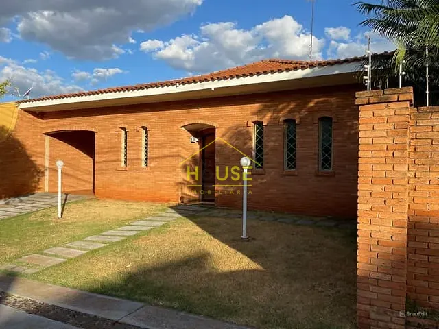 Casa com 800m² 3 quartos e 5 banheiros, à venda, no bairro Santa Eliza em Votuporanga