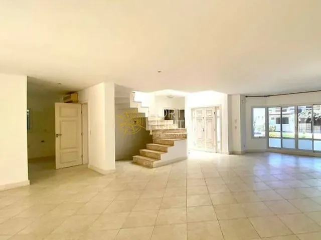 Casa com 450m² 4 quartos e 5 banheiros, à venda, no bairro Jurerê Internacional em Florianópolis