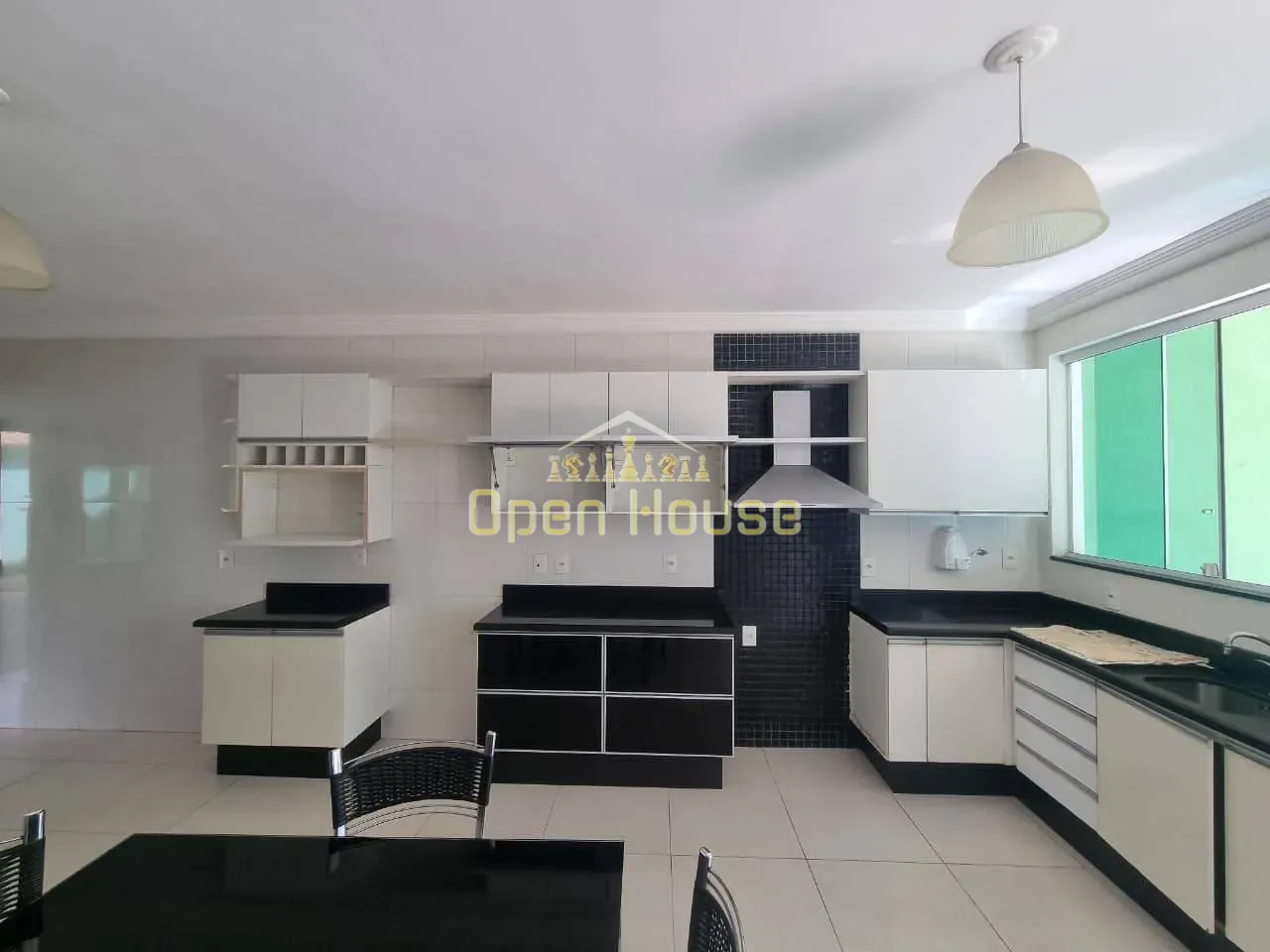 Casa, 2 quartos, 242 m² - Foto 30