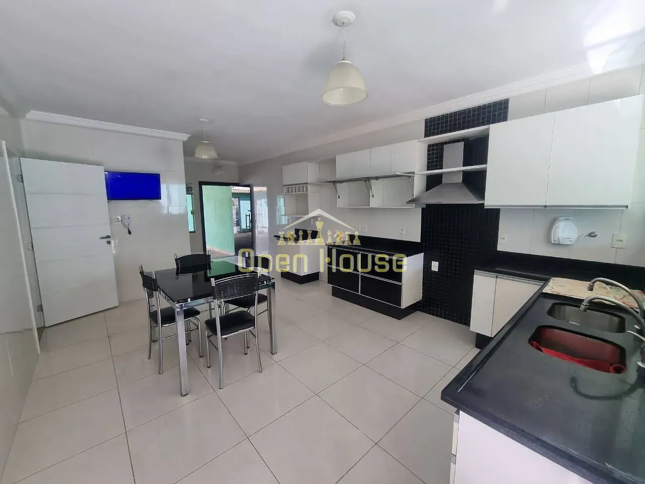 Casa, 2 quartos, 242 m² - Foto 28