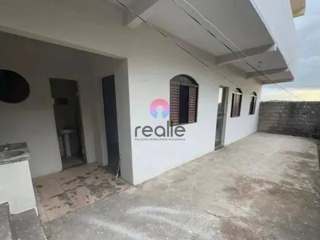 Casa 3 quartos e 1 banheiro, à venda, no bairro Jardim Laguna em Contagem