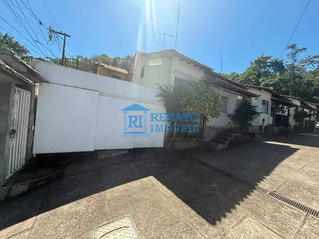 Casa 2 quartos e 2 banheiros, à venda ou para alugar, no bairro Maria Paula em São Gonçalo