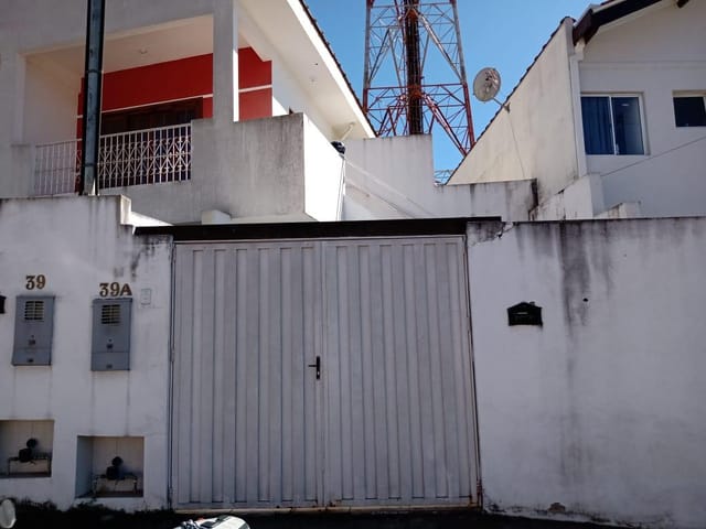 Casa 2 quartos e 1 banheiro, para alugar, no bairro Ponte Nova em Extrema