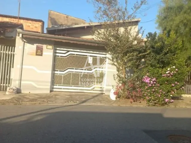 Casa com 150m² 5 quartos e 3 banheiros, à venda, no bairro Vila Jaboticabeira em Taubaté