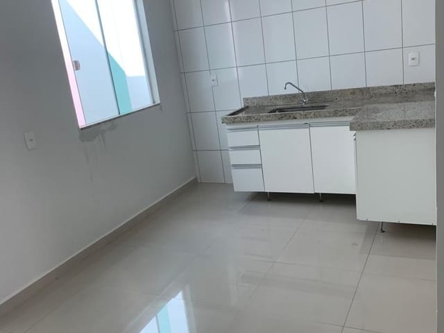 Casa com 130m² 3 quartos e 2 banheiros, à venda, no bairro Granja dos Cavaleiros em Macaé