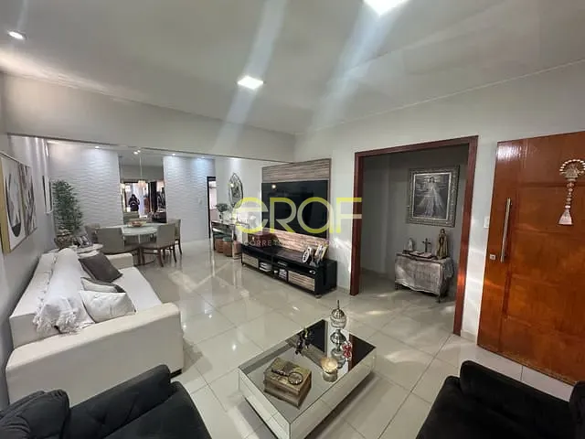 Casa 3 quartos e 2 banheiros, à venda, no bairro Setor Bosque em Formosa