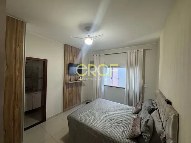 Casa 3 quartos e 2 banheiros, à venda, no bairro Setor Bosque em Formosa