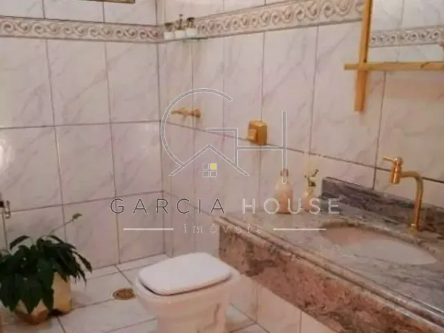 Casa com 1000m² 5 quartos e 6 banheiros, à venda, no bairro Vila Cristal em Brodowski