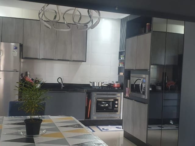 Casa com 225m² 3 quartos e 1 banheiro, à venda, no bairro Jardim Curitiba em Sinop