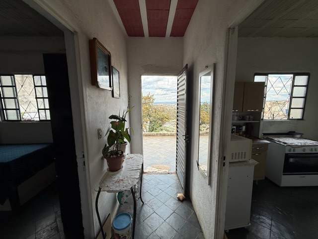 Casa 2 quartos e 1 banheiro, à venda, no bairro Jardim Alvorada em Belo Horizonte