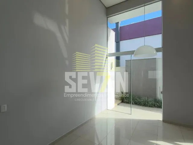Casa com 360m² 3 quartos e 3 banheiros, para alugar, no bairro Residencial Lago Sul em Bauru