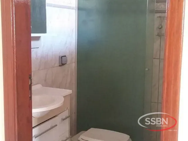 Casa 3 quartos e 1 banheiro, para alugar, no bairro Parque Residencial Klavin em Nova Odessa