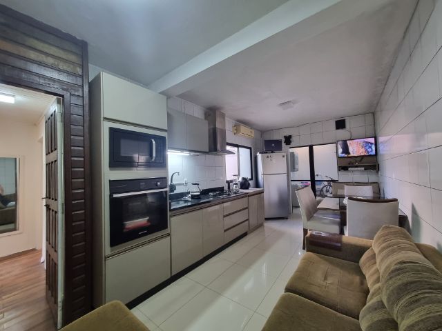 Casa com 171m² 2 quartos e 2 banheiros, à venda, no bairro Jardim das Tradições em Pelotas