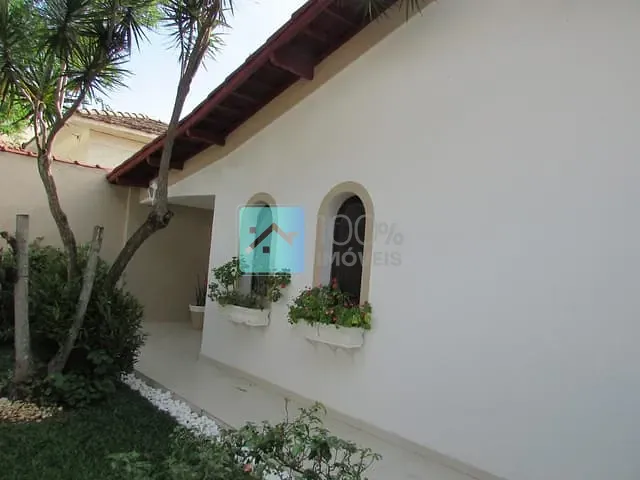 Casa com 520m² 3 quartos e 3 banheiros, à venda, no bairro Vila Maria em São José dos Campos